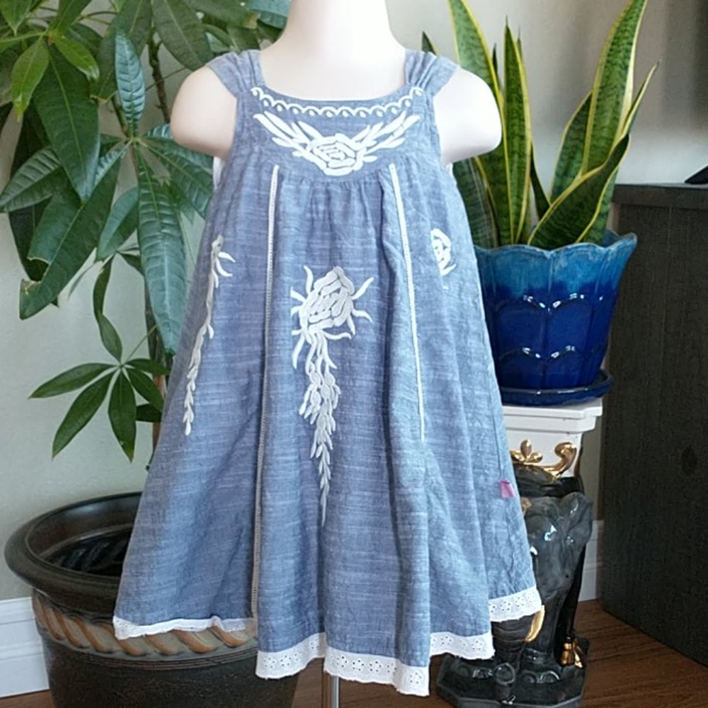 Cutey Couture Embroidered Gray Dress Size 2/3